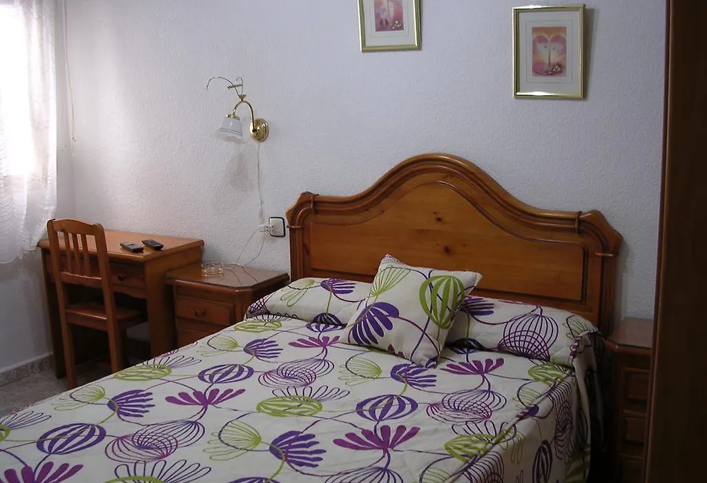 Hostal Asensio Nijar-1